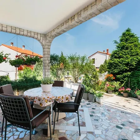 With A Parking Space Stinjan, - 15560 Apartman