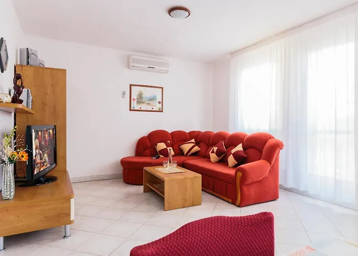 With A Parking Space Stinjan, - 15560 Apartamento Pula